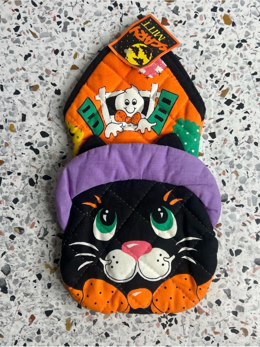 Vintage B&D Halloween Quilted Cotton Oven Mitt pot holder Ghost Black Cat boo